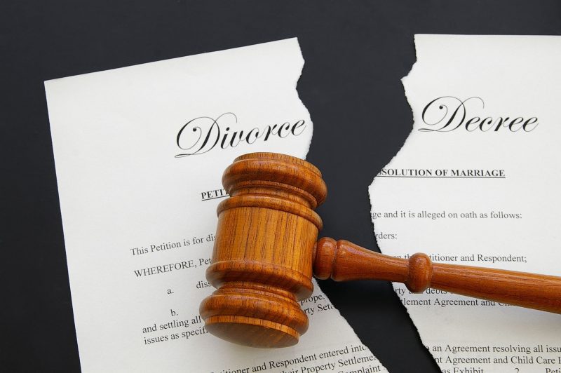 Hiring a Divorce Law Attorney in Lee’s Summit, MO Is Highly Advised to Help Families During the Transition